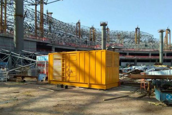 罗山发电机出租如何判断空气滤清器是否需要更换？